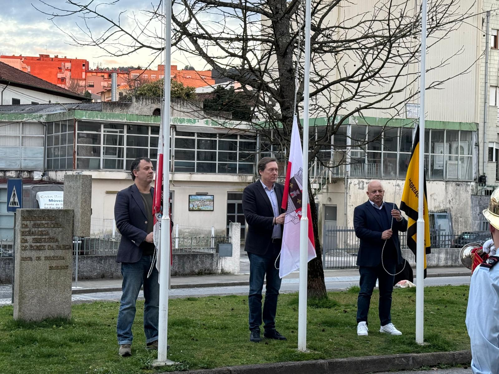  Presidente da Associação de Futebol de Viana do Castelo no seu primeiro ato oficial no 59º Aniversário da Associação Desportiva de Ponte da Barca