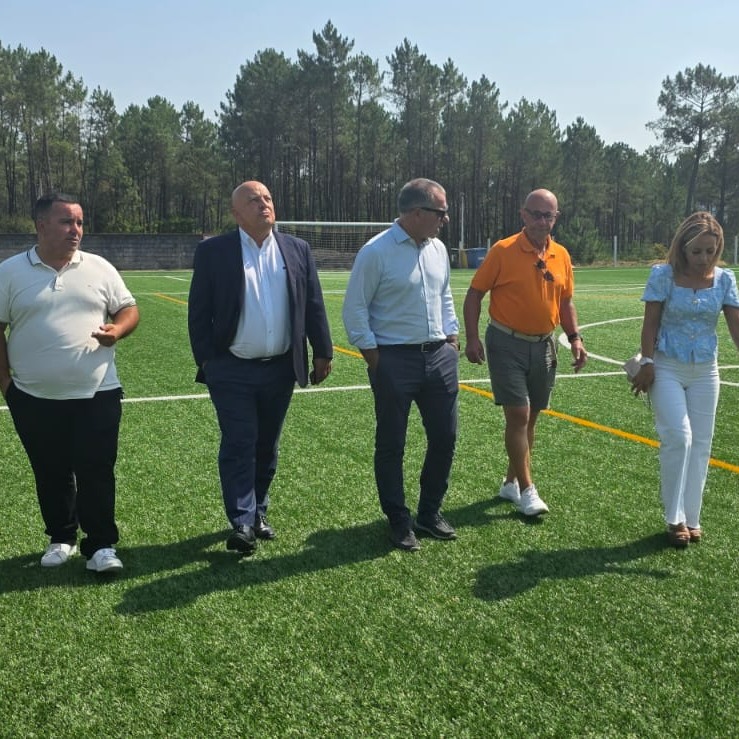 Presidente da AFVC presente no jogo de apresentação do C.C. Os Torreenses