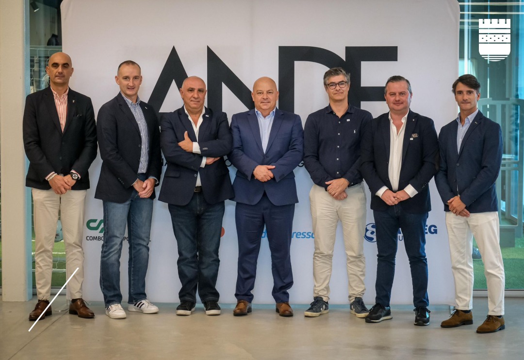 O Presidente da Associação de Futebol de Viana do Castelo e respetivos Delegados estiveram presentes, este sábado, na sede da Liga Portugal no Dia do Delegado