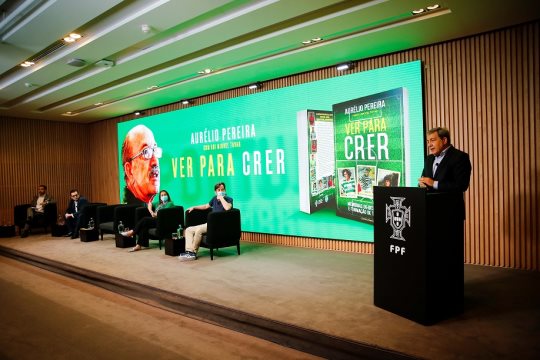 'Ver para Crer’ de Aurélio Pereira apresentado na Cidade do Futebol